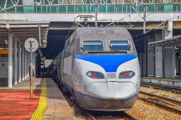Korail Korea Kolej Dużych Prędkości Ktx Pociągi Pusan Dworca Kolejowego — Zdjęcie stockowe