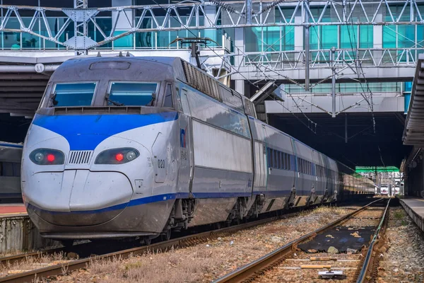 Korail Korea Kolej Dużych Prędkości Ktx Pociągi Pusan Dworca Kolejowego — Zdjęcie stockowe