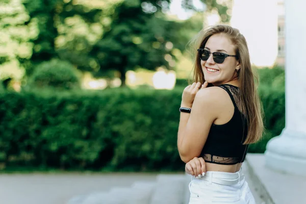 Street Portrait Beautiful Lady Looking Camera — Stock Photo, Image