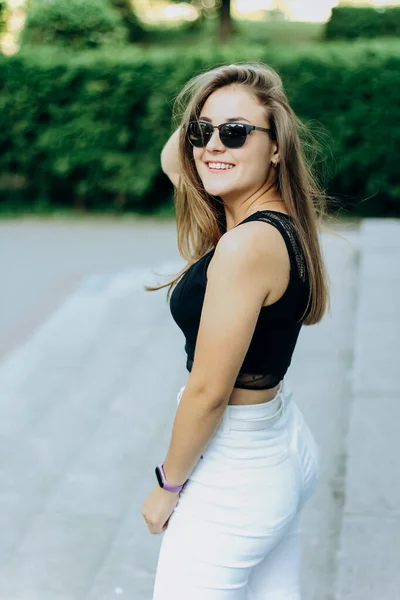 Street Portrait Beautiful Lady Looking Camera — Stock Photo, Image