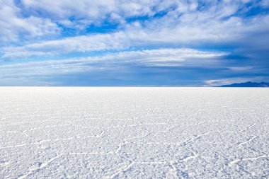 Bolivya 'daki Uyuni tuzlu bataklığı güzel gün batımları ve günbatımları