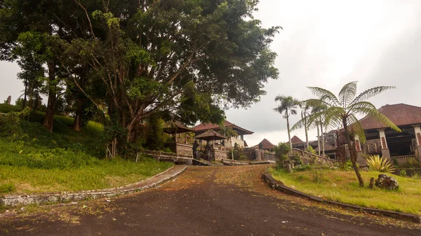 印度尼西亚巴厘岛Bedugul Taman Rekreasi酒店 Resort一家废弃酒店的所在地 — 图库照片