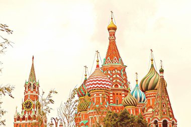 Moskova 'nın Kremlin' i. Spasskaya kulesi ve St. Basil Katedrali. Moskova Şehri, Rusya
