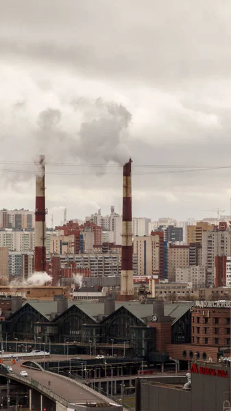 Περιβαλλοντική Και Ατμοσφαιρική Ρύπανση Έννοια Οικολογικών Προβλημάτων Καπνός Από Καμινάδες — Φωτογραφία Αρχείου