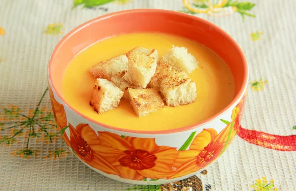 Pumpkin soup with croutons — Stock Photo, Image