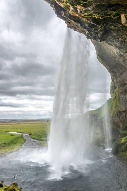 Seljalandsfoss 'un Hamamı, İzlanda