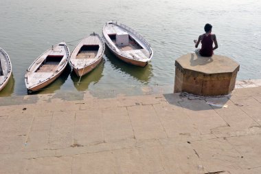 Varanasi 'de tekne deseni