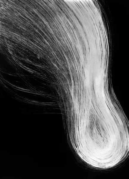 Bir sürü ince çizgi çiz. İnsan saçı gelişiyor. Kuyruklu yıldızın hareketinden gelen kuyruk enerjisi. Eylem için bir katalizör ve inanılmaz bir ilham kaynağı. Soyut arkaplan - sanat. Kullanışlı soyut beyin sağlığı.