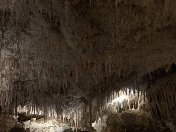 Escondido Misterioso Caverna Rocha — Fotografia de Stock