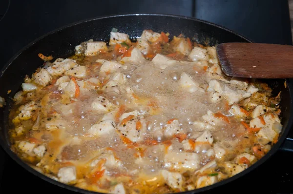 Viande Épicée Poulet Frit Sur Casserole Goulache — Photo