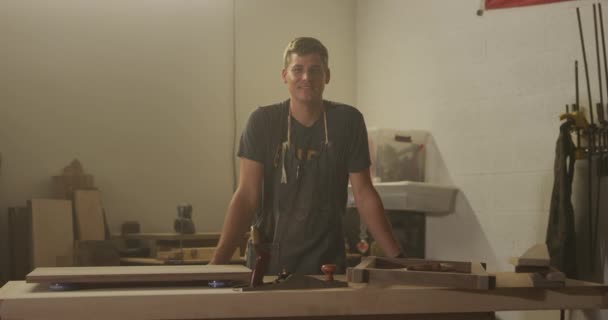 Retrato Trabajador Madera Madera — Vídeo de stock