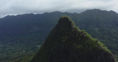 Hawaii Oahu adasının insansız hava aracı görüntüsü