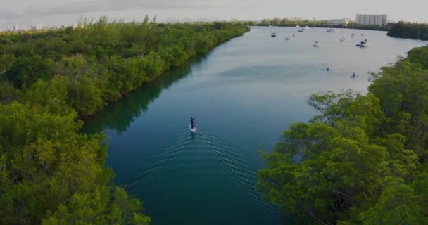 Drone Shot Mother Daughter Paddle Boarding — Stock Video