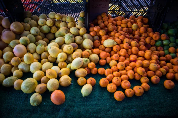 Frutas Cítricas Sortidas Para Venda Mercado Agricultores Califórnia — Fotografia de Stock