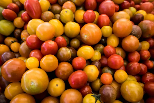 Tomates Cereja Orgânicos Mercado — Fotografia de Stock