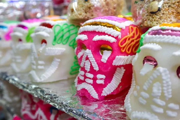 Calaveras Coloridas Azúcar Para Fiesta Del Día Muertos Mercado Ciudad —  Fotos de Stock