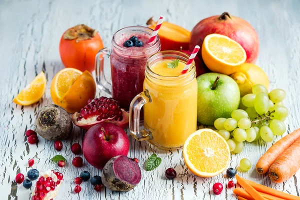 Berry, vegetables and fruit  smoothie, healthy detox vitamin or — Stock Photo, Image