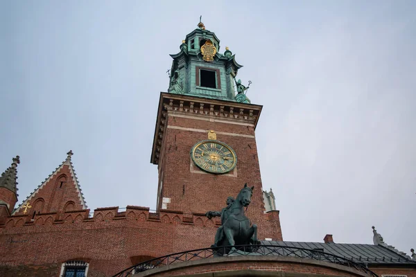 Krakkó Lengyelország December 2019 Hozzáférés Wawel Királyi Kastélyhoz Naplementekor Krakkóban — Stock Fotó