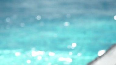 Havuz su duman dışında