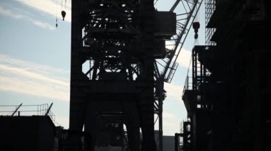 Kule Vinç inşaat sahasında