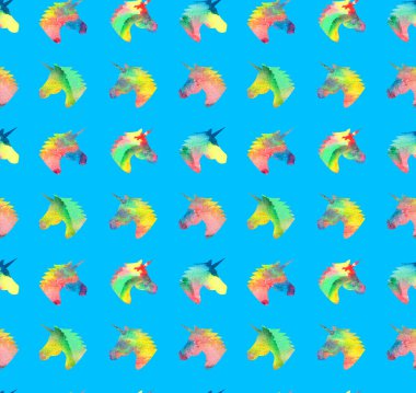 Renksiz parlak desenli, güzel tek boynuzlu atlar. 