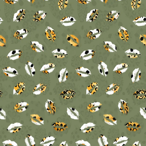Nahtloses Muster Mit Kusslippenabdrücken Und Schwarzen Flecken Auf Der Leopardenhaut — Stockfoto