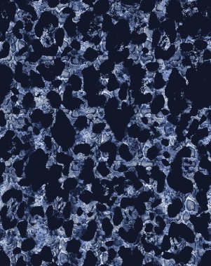 Pırıl pırıl parlak kravat, leopar benekli yılan desenli. 