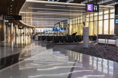 Boston, Amerika Birleşik Devletleri - 20 Şubat 2017: Modern iç Uluslararası Havaalanı, Boston Logan Uluslararası Havaalanı, ABD