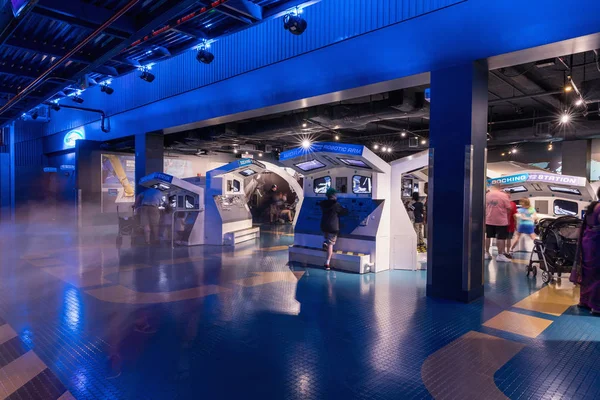 Kennedy Space Center na Floridě, Usa - Sebruary 19, 2017: raketoplán Atlantis na návštěvník komplex Kennedyho vesmírného střediska. Výcvikové středisko pro návštěvníky. — Stock fotografie