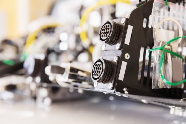 Gemide iki dairesel bağlayıcı