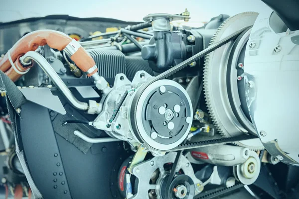 Vliegtuig motor detail. Stuk van apparatuur van het vliegtuig engin — Stockfoto