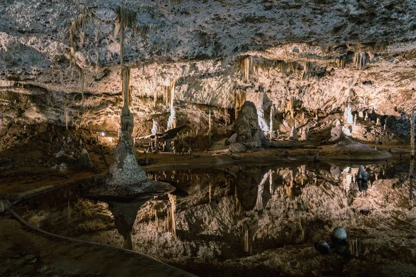 Punkva Moravyalı Karst alan Brno, Çek Cumhuriyeti yakınındaki mağarada. Moravyalı Karst inanılmaz bir sarkıt — Stok fotoğraf