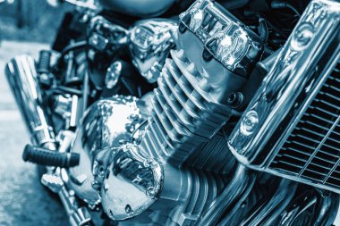 Motosiklet'ın krom motoru. Motosiklet motoru yakın atış