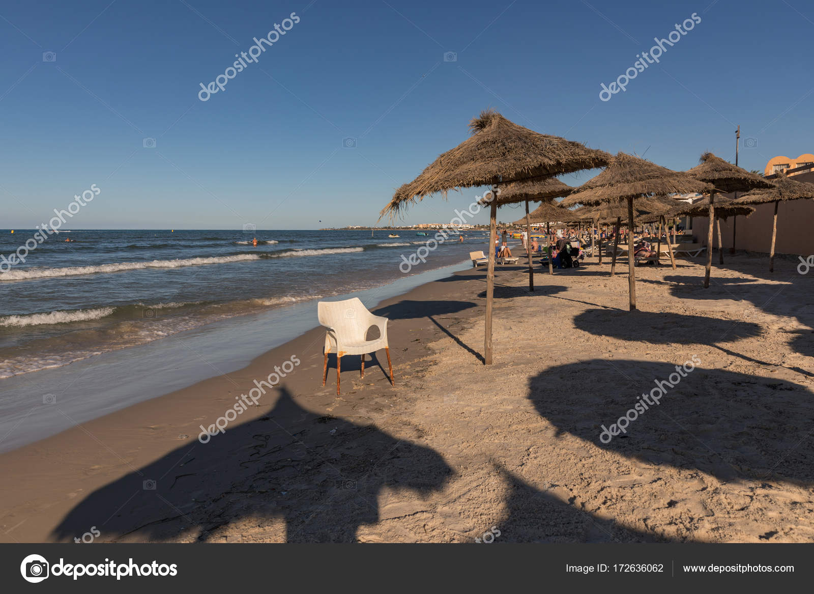 Table Pliante 4 Tabourets Parasol De Plage Sac