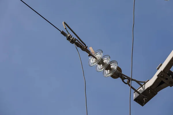 Sklo izolace na elektrické vedení — Stock fotografie