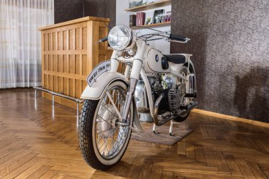 Lucni Bouda, Çek Cumhuriyeti - 8 Şubat 2018. Tarihsel Motobike B