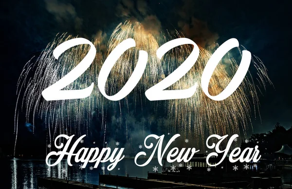 Feliz ano novo 2020 com fundo fogos de artifício — Fotografia de Stock
