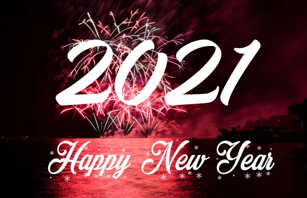Gelukkig nieuwjaar 2021 met vuurwerk achtergrond — Stockfoto