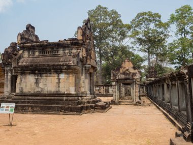 Ta Keo tapınağı - dağ. Khmer tapınağı 10. yüzyılda Siem Reap yakınlarındaki Angkor kompleksinde inşa edildi. Kamboçya