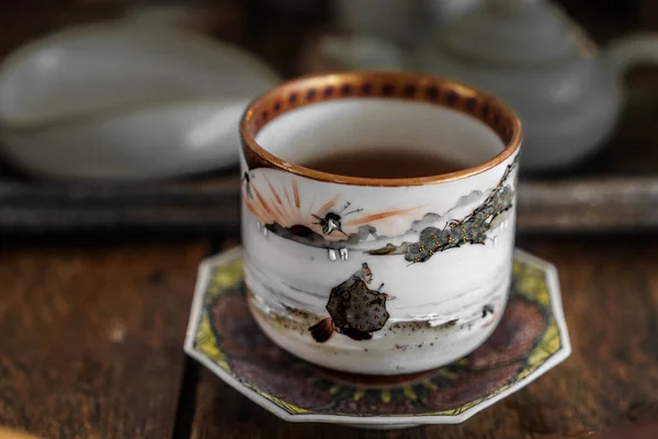 Keramische Glasierte Tasse Für Eine Traditionelle Teezeremonie Handbemalte Tasse Vorhanden — Stockfoto