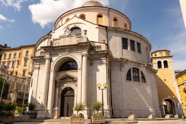 St. Vitus Katedrali Hırvatistan 'ın Rijeka kentinde bulunan bir katedraldir. Fotoğraf Haziran 2019 'da çekildi.