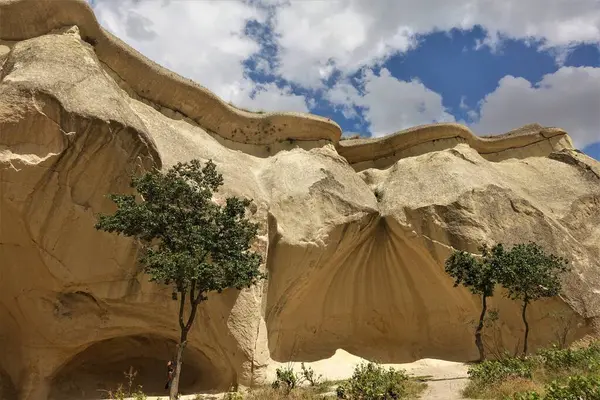 Turkey Cappadocia Amazing Cliffs Mushrooms Flooded Sunlight Clouds Sky — Stock Photo, Image