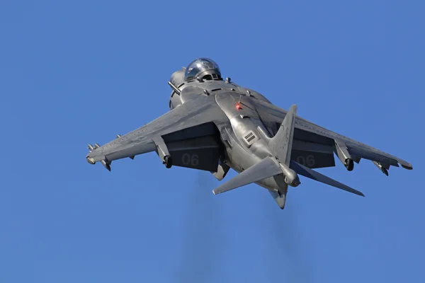 Airplane Marines AV-8 Harrier jet fighter flying in formation at 2016 Miramar Air Show — Stock Photo, Image