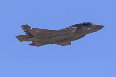 Uçak F-35 yıldırım stealth jet avcı uçağı kalkış 2016 Miramar Air Show'da San Diego