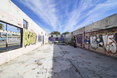Salton Denizi California Çölü'nde terk edilmiş binaya çöl