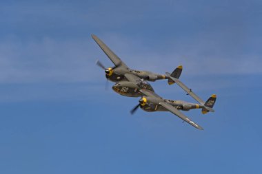 Uçak vintage WWII P-38 Lightning uçak 2017 Los Angeles Air Show'da Lancaster, California