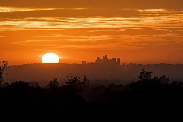 Pôr do sol com horizonte de Los Angeles — Fotografia de Stock