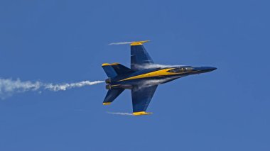 Uçak Mavi Melekler F-18 jet savaşçıların Havacılık Fuarında gerçekleştirme