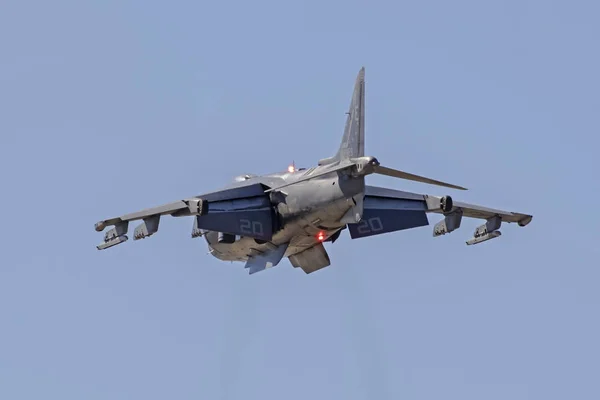 Airplane Marines AV-8 Harrier jet fighter flying at the airshow — Stock Photo, Image