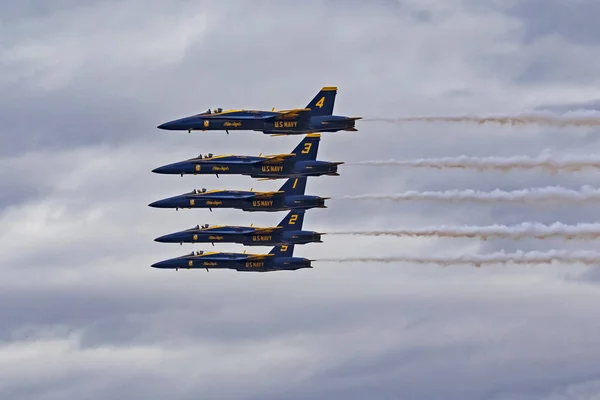 Samolot Myśliwski Blue Angels Centro California Stany Zjednoczone Ameryki Marca — Zdjęcie stockowe